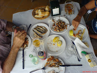 Tapas... table de tapas en fin de repas vu du dessus